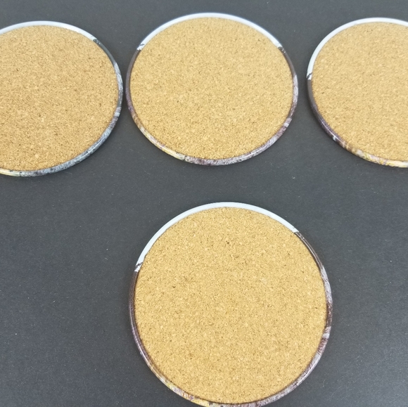 - 4 tin troll coasters Cork bottoms with box - Picture 3 of 6